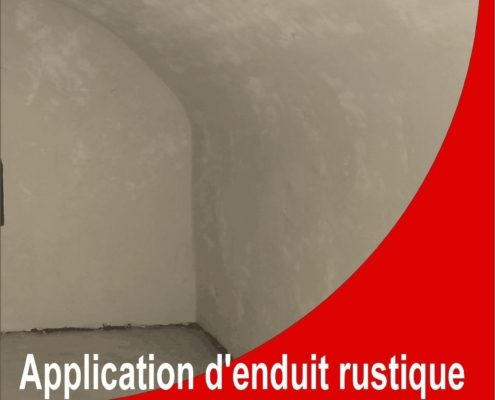 Application d'enduit rustique